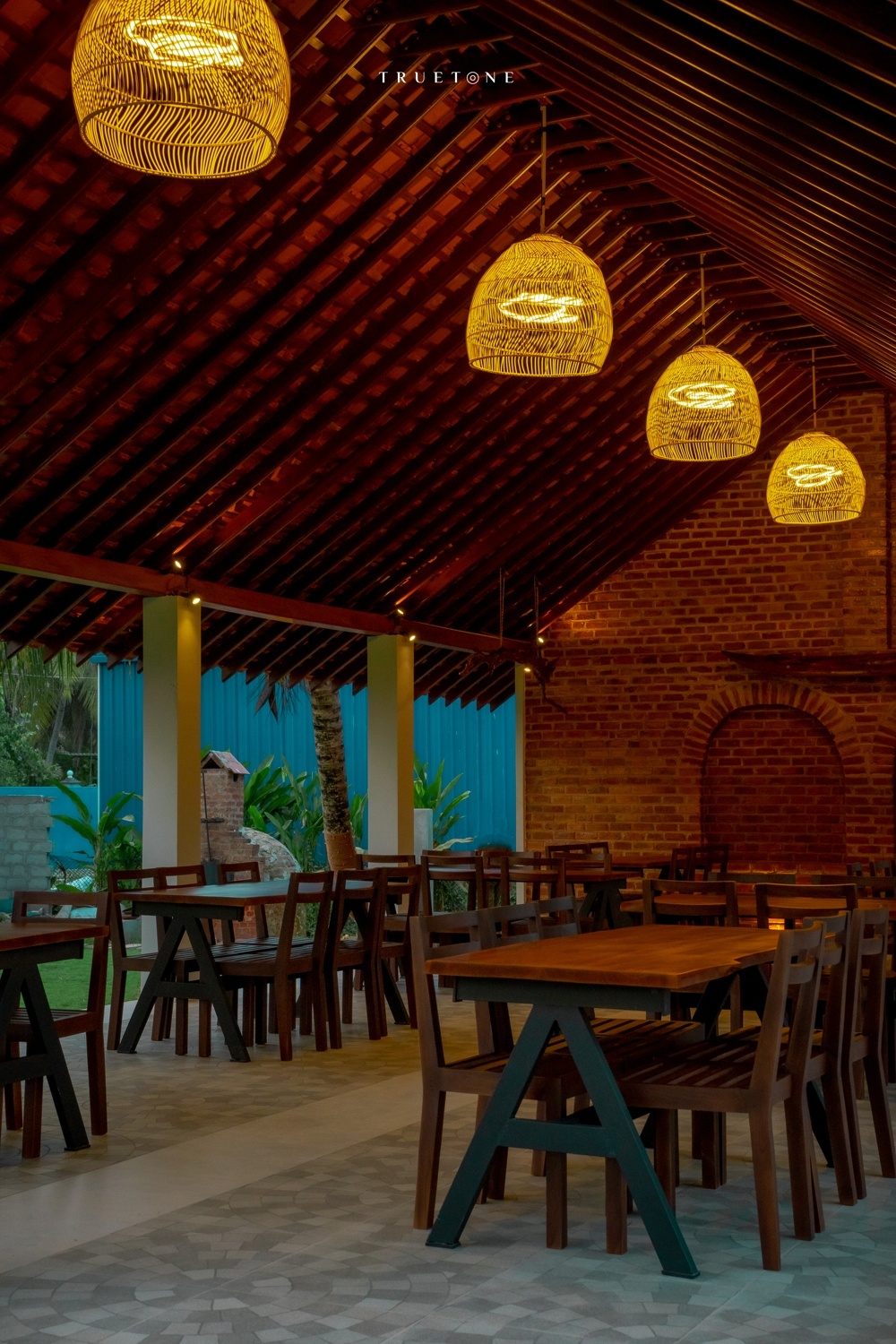 main dining space 